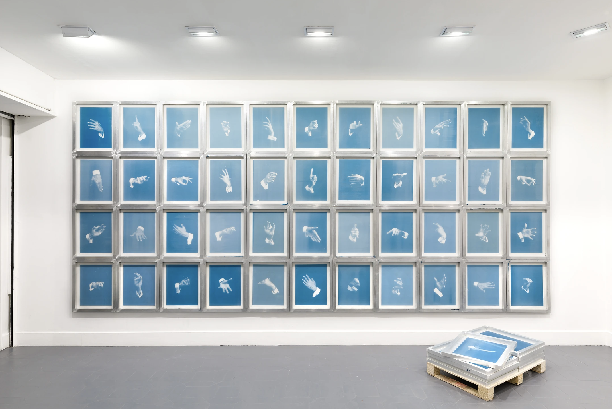 Matthieu Boucherit, installation view Les Matrices, BIS, Galerie Valérie Delaunay, Paris, 2019. Credit Salim Santa Lucia